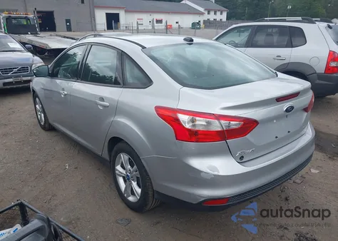 2014 Ford Focus Se z USA, uszkodzony, nr VIN 1FADP3F21EL105908